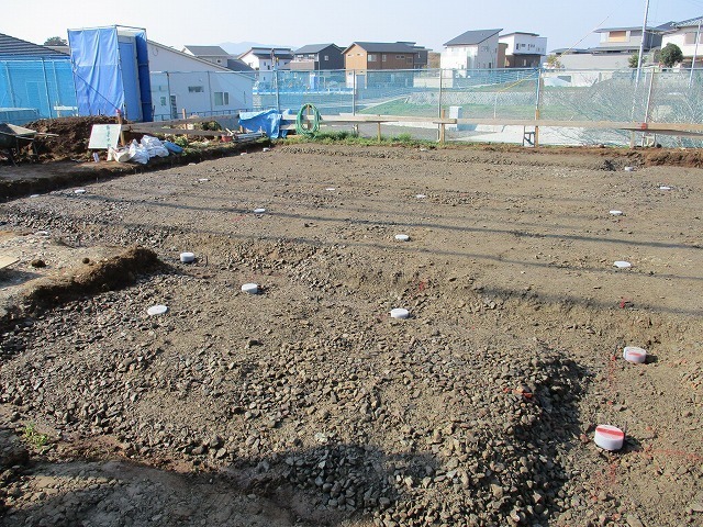 鋼管杭打ち施行状況