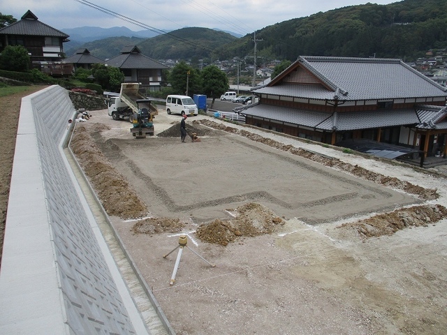 床掘り