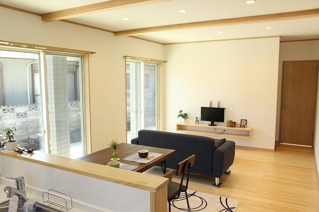 リビングの奥は子ども部屋が2部屋