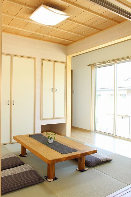 タタミコーナーと広縁