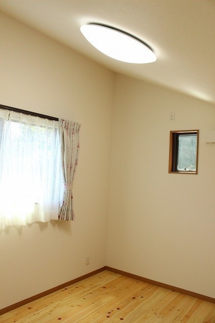 2F屋根裏部屋